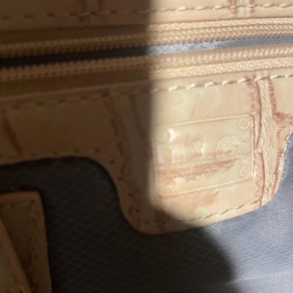 MC handbag medium size good preowned condition - Picture 4 of 4